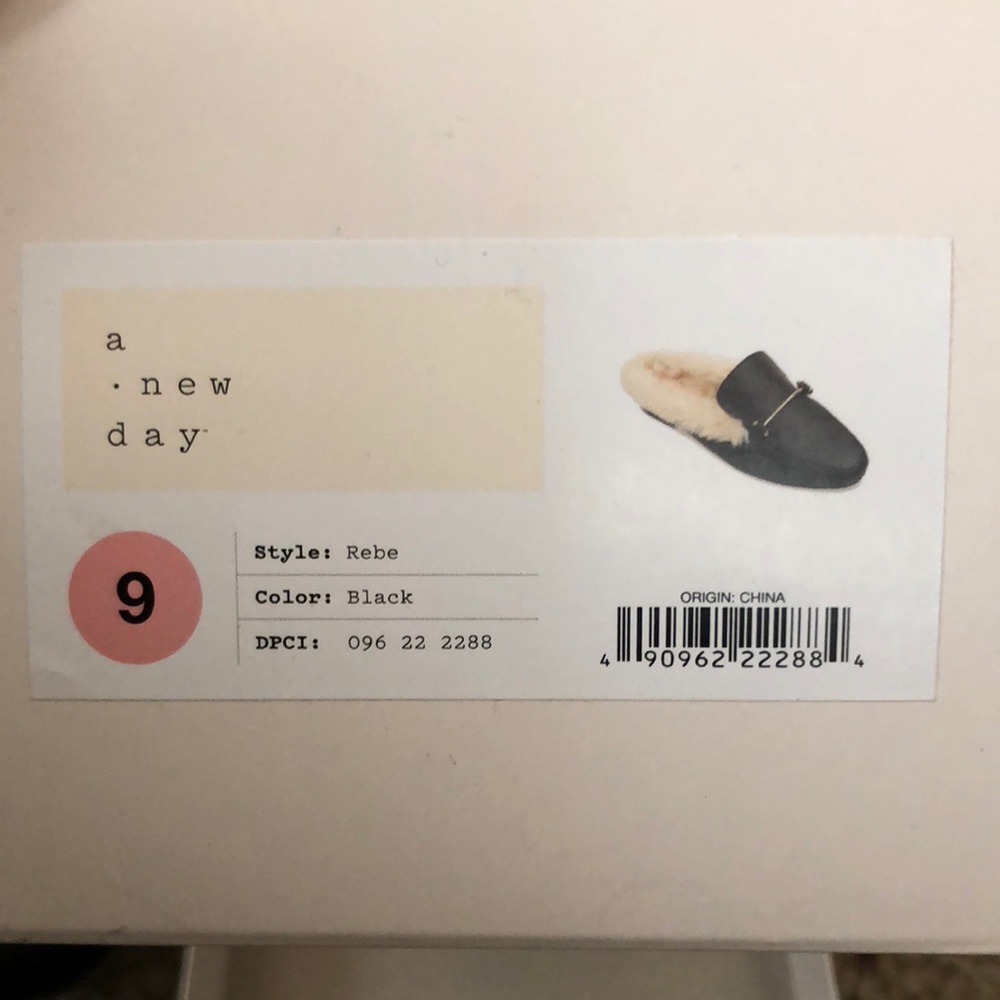 A New Day, Reba mules. New, black 9 Hard to find!!